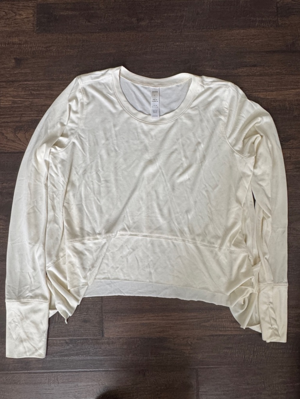 Women’s Long Sleeve Crewneck Top in Cream